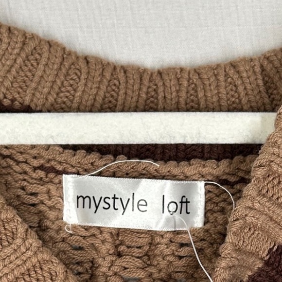 MyStyle Loft Tan Short-Sleeved High Low Sweater V-Neck Women's Size XL NWT - Picture 2 of 6